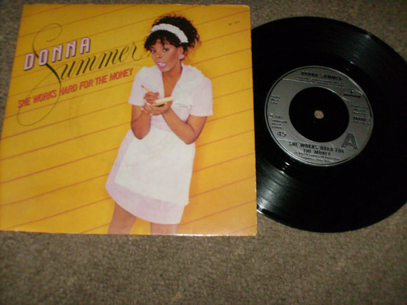 Donna Summer - She Works Hard For The Money [50458]