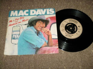 Mac Davis - Me And Fat Boy