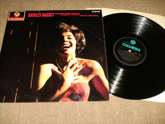 Shirley Bassey - Let's Face The Music