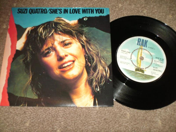 Suzi Quatro - Shes In Love With You