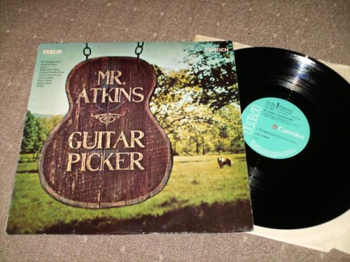Chet Atkins - Mr Atkins - Guitar Picker